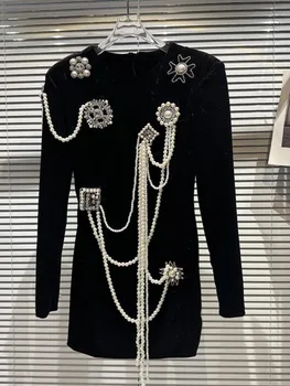 AUKŠTOS KOKYBĖS Naujausias 2023 Mados Dizaineris Moterų Perlai Grandinės Diamond Zawalcowany Pečių Trinkelėmis Aksomo Suknelė