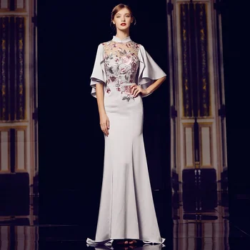 Pilka Šiuolaikinės Kinų Suknelė 2019 Skraiste Derliaus Femme Siuvinėjimo Flounce Rankovės Cheongsam Undinė Elegantiškas Kinijos Suknelės FF1739